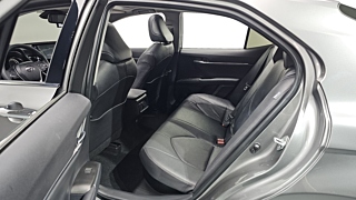 TOYOTA CAMRY XV70 2024