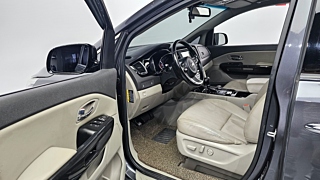 KIA CARNIVAL 2016