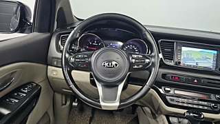KIA CARNIVAL 2016