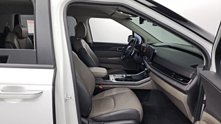 KIA CARNIVAL  4 GENERATION 9 Seater Prestige 2024