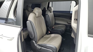 KIA CARNIVAL  4 GENERATION 9 Seater Prestige 2024