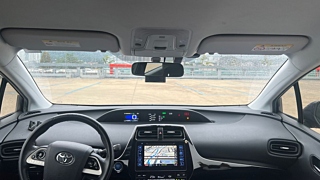 TOYOTA PRIUS 2017