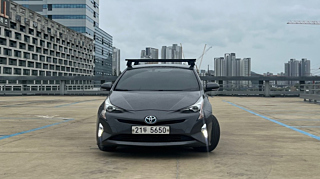 TOYOTA PRIUS 2017