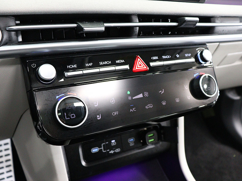 HYUNDAI TUCSON NX4 2024