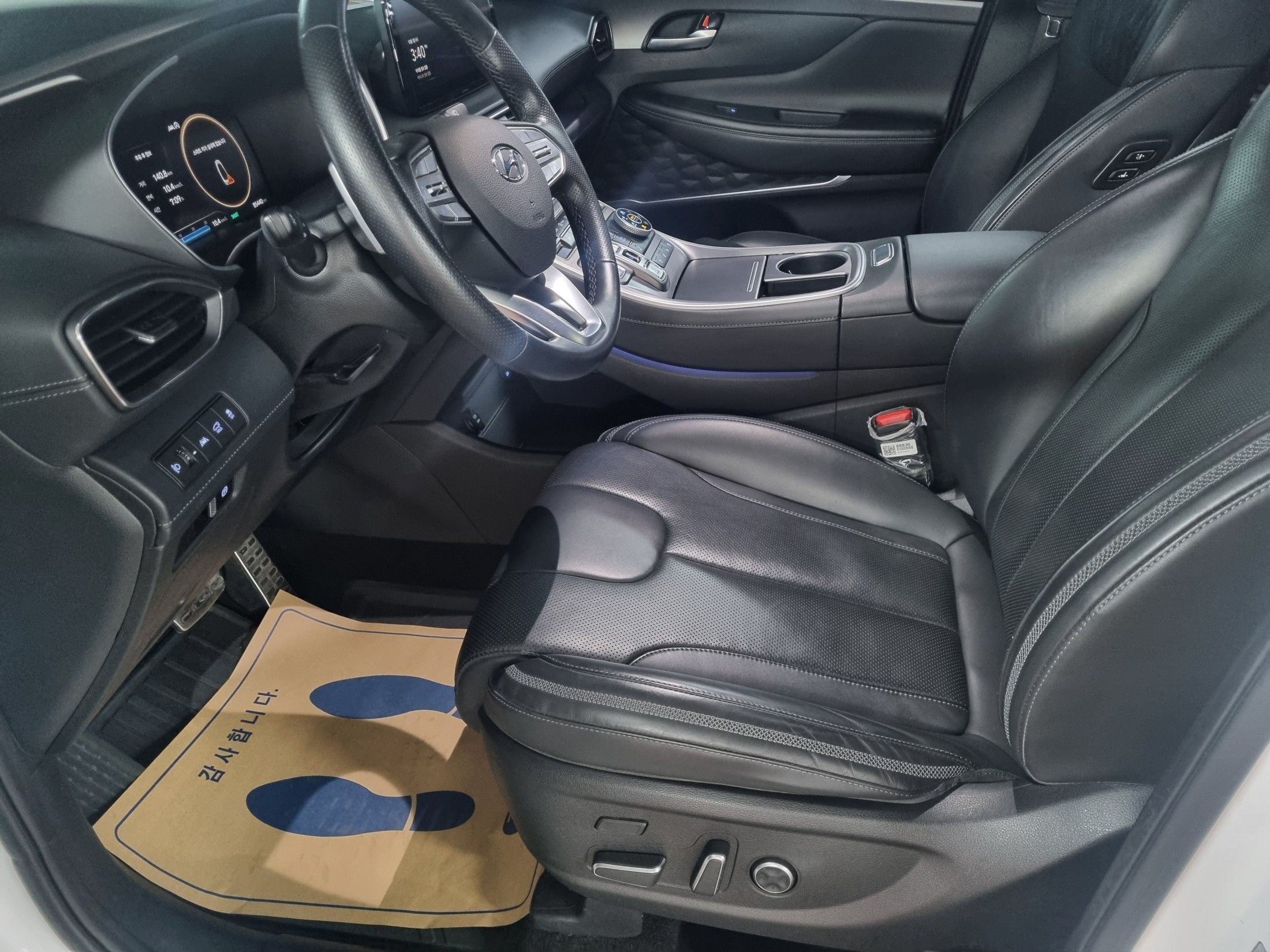 HYUNDAI SANTAFE 2020