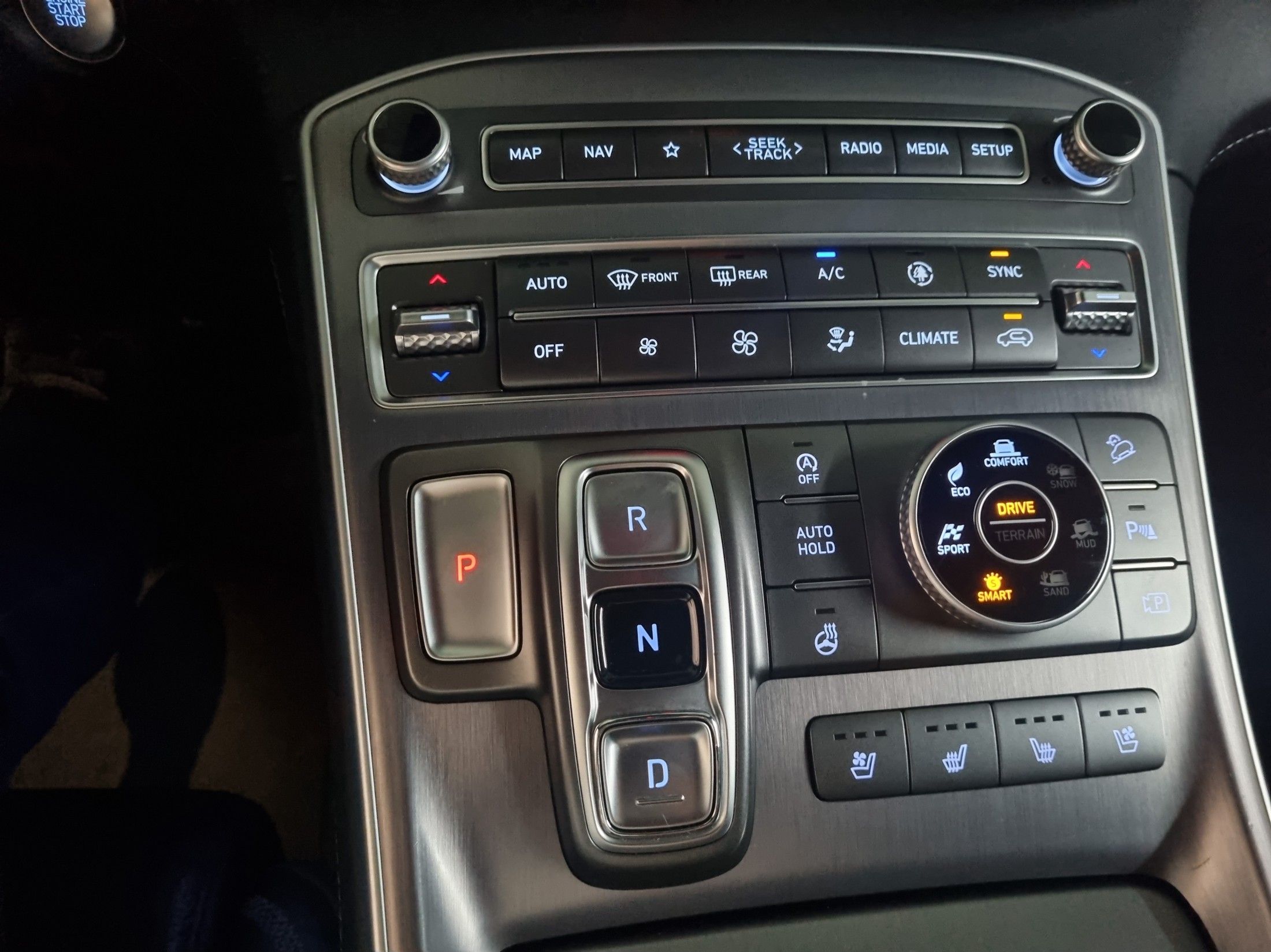 HYUNDAI SANTAFE 2020
