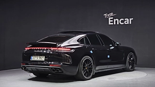 PORSCHE PANAMERA 971 2022