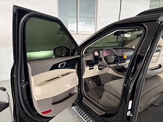 KIA CARNIVAL 2025