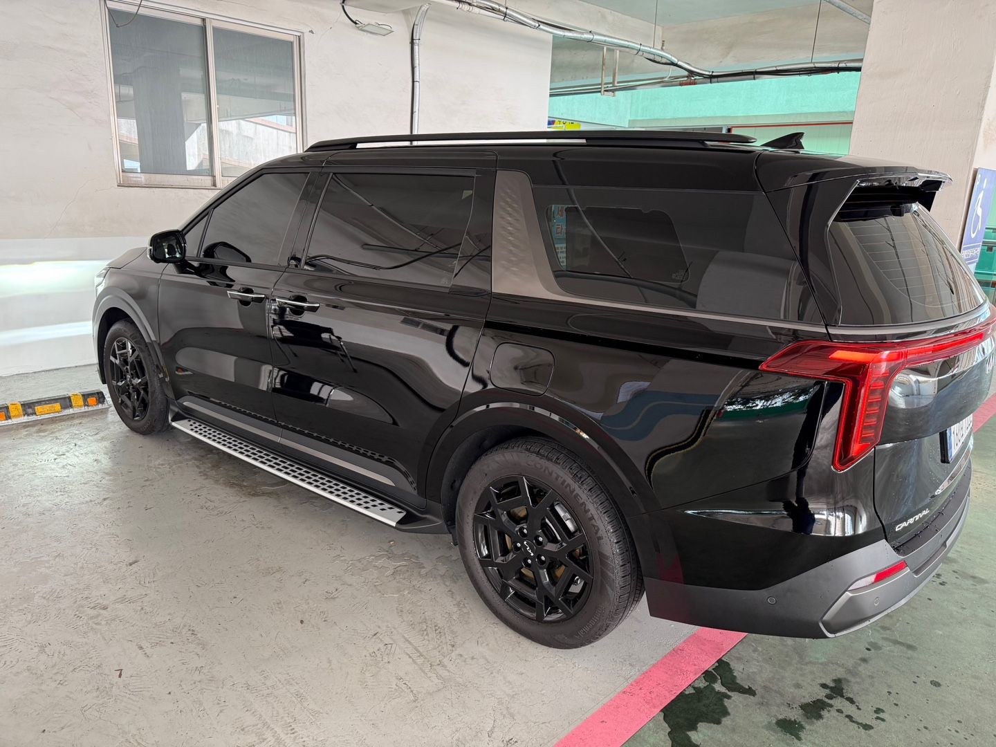 KIA CARNIVAL 2025