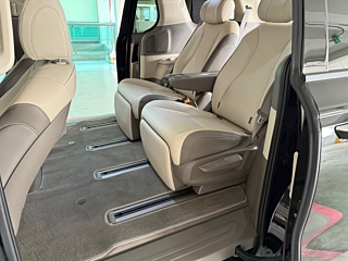 KIA CARNIVAL 2025