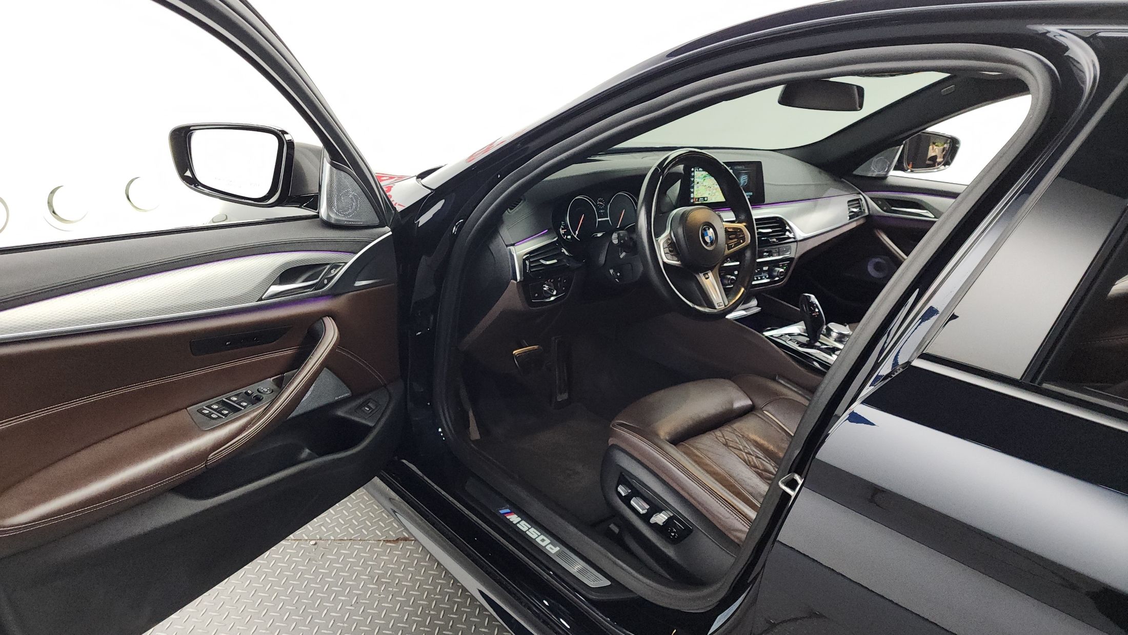 BMW 5-SERIES G30 2018