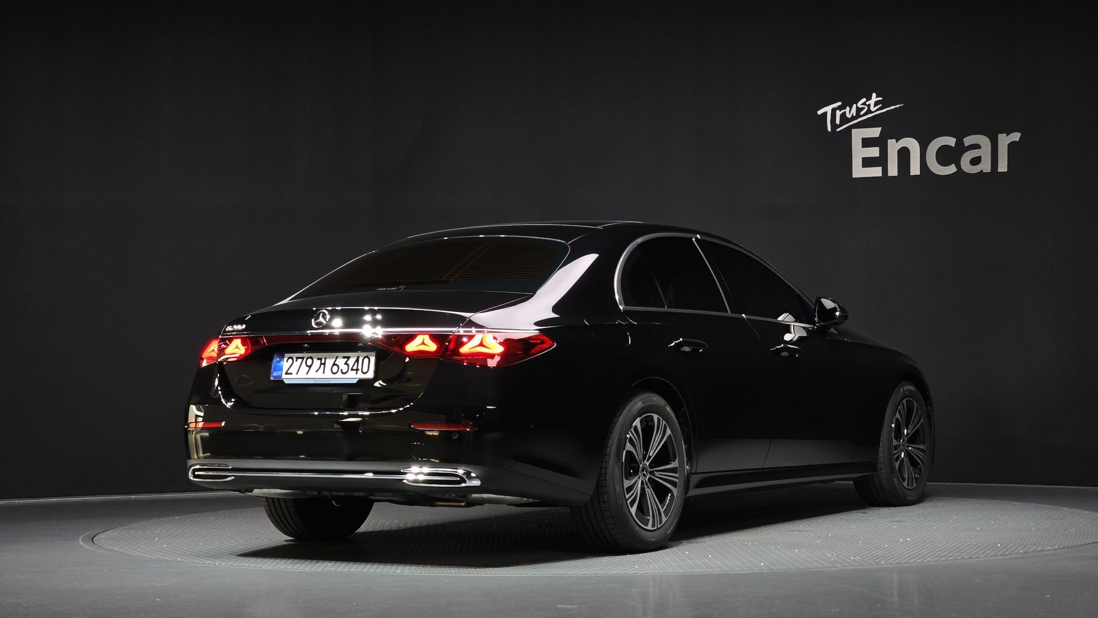 MERCEDES BENZ E-CLASS W214 2025