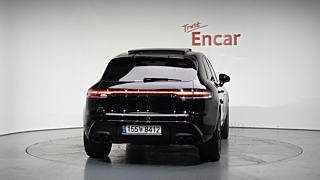 PORSCHE MACAN 2022
