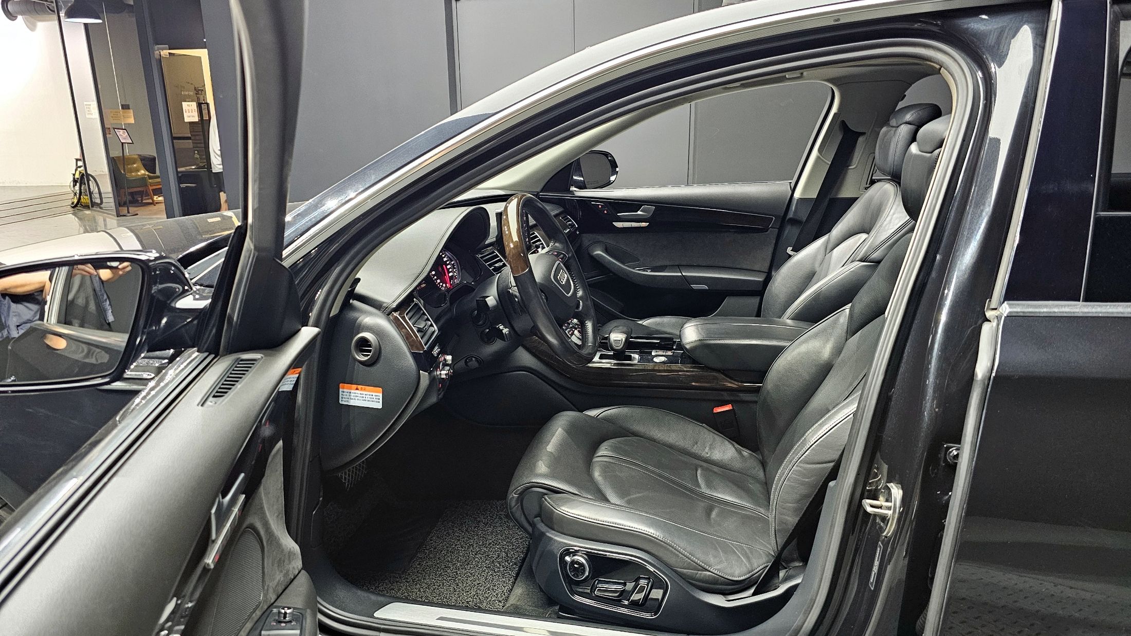 AUDI A8 2015