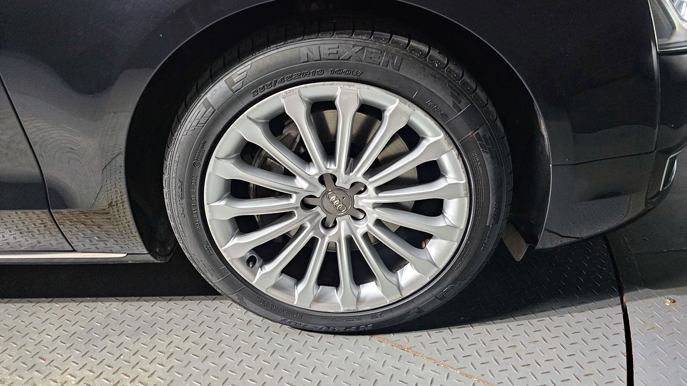 AUDI A8 2015