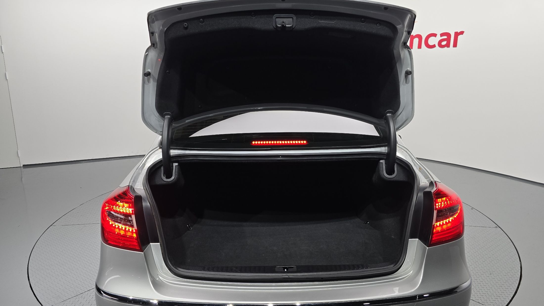 HYUNDAI GENESIS 2013