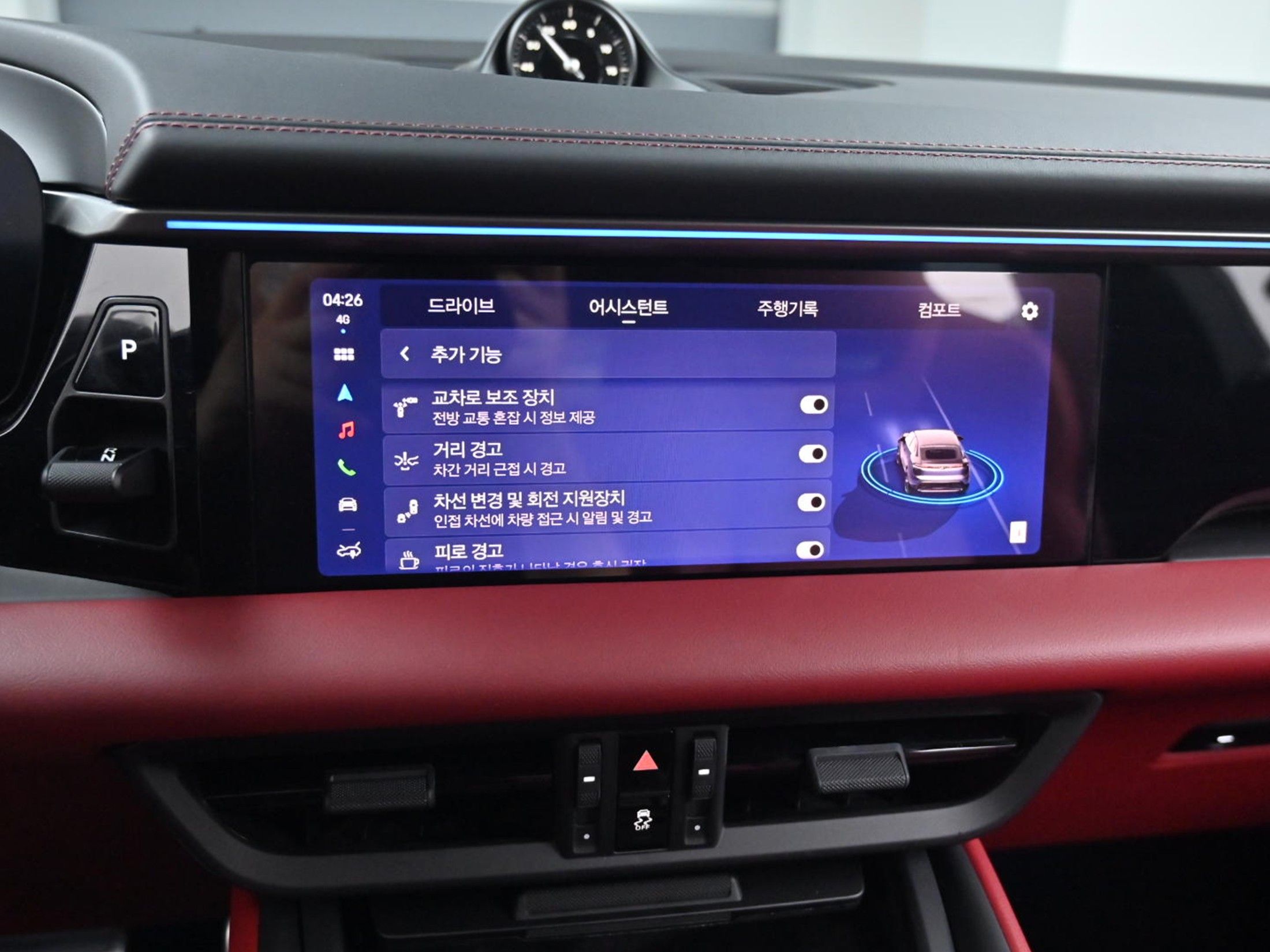 PORSCHE MACAN EV 2025