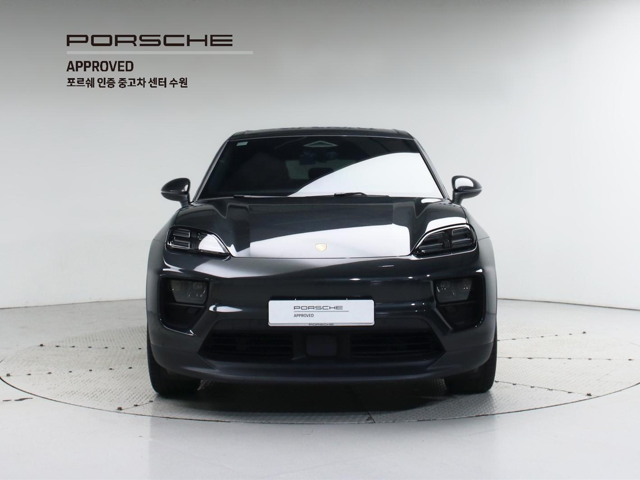 PORSCHE MACAN EV 2025