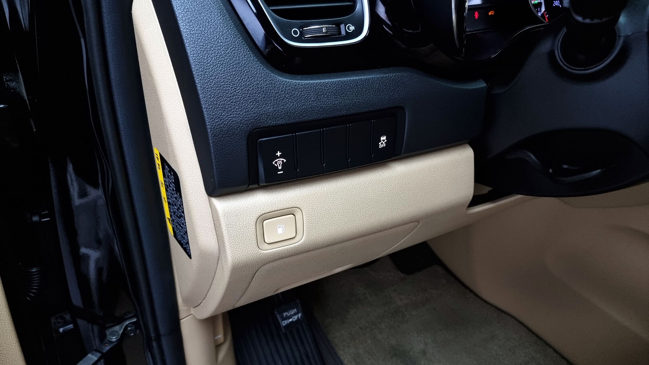 KIA CARNIVAL 2016