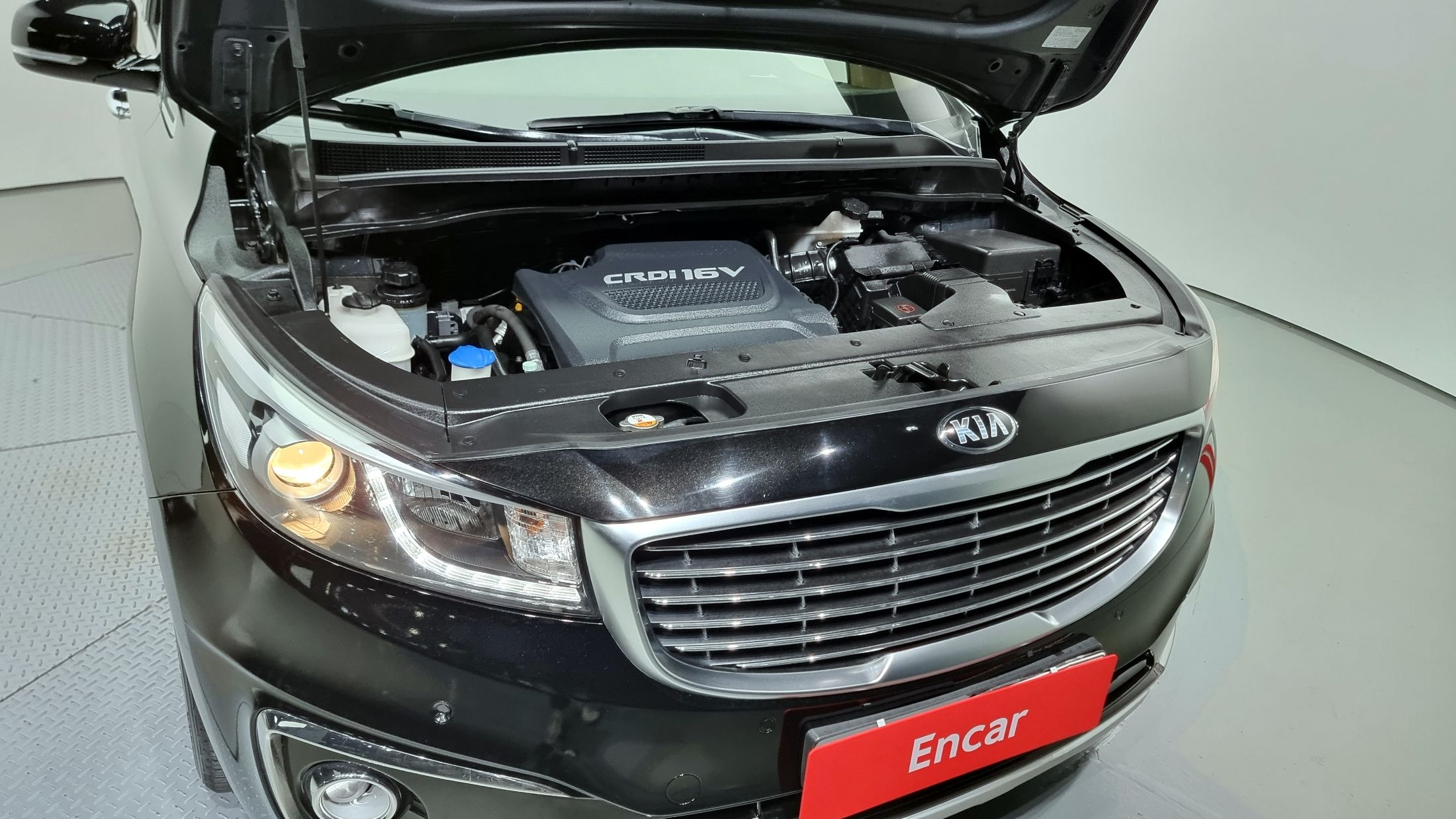 KIA CARNIVAL 2016