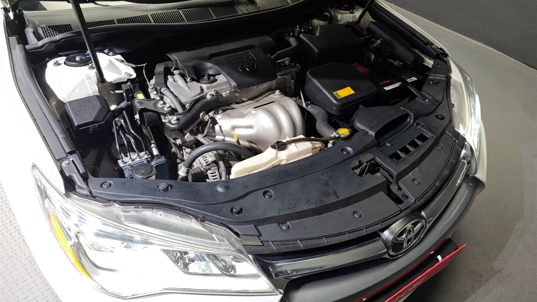TOYOTA CAMRY 2015