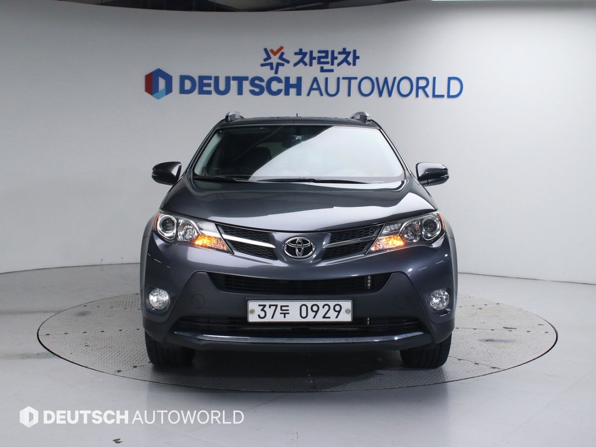 TOYOTA RAV4 2015