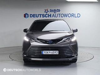 TOYOTA SIENNA 2024