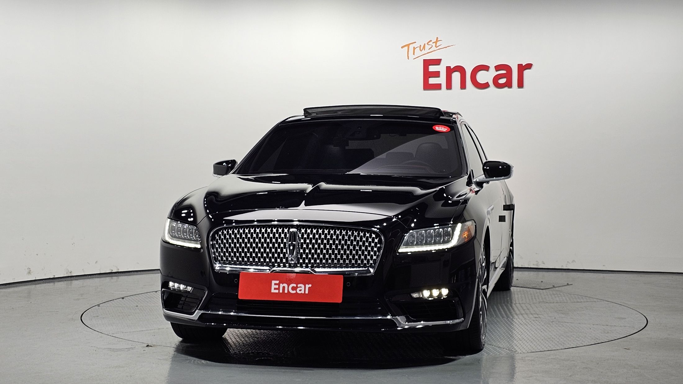 LINCOLN CONTINENTAL 2019