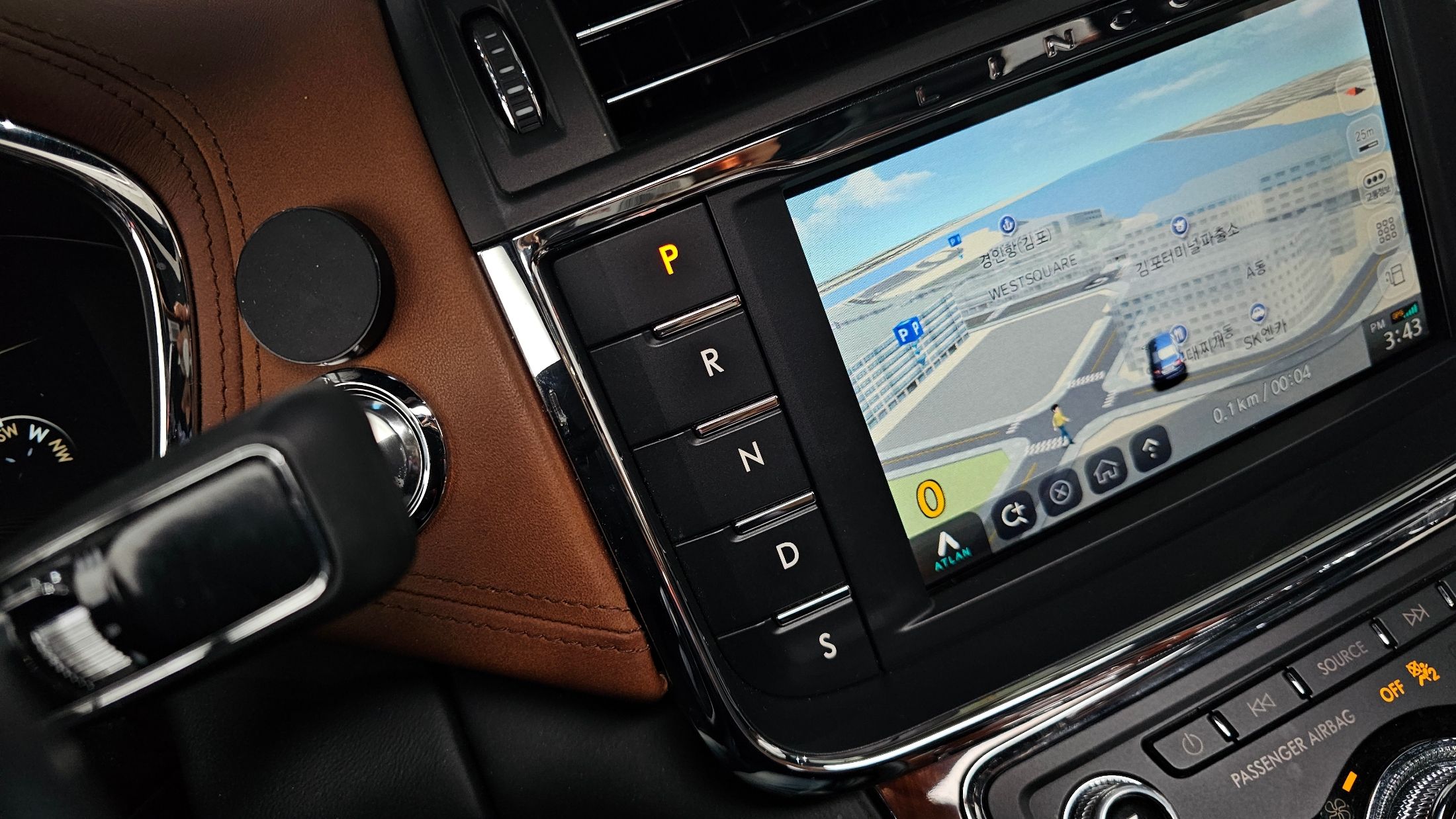 LINCOLN CONTINENTAL 2019