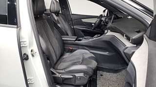 PEUGEOT 5008 2018