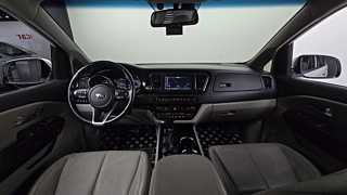 KIA CARNIVAL  9 Seater Noblesse Special 2020