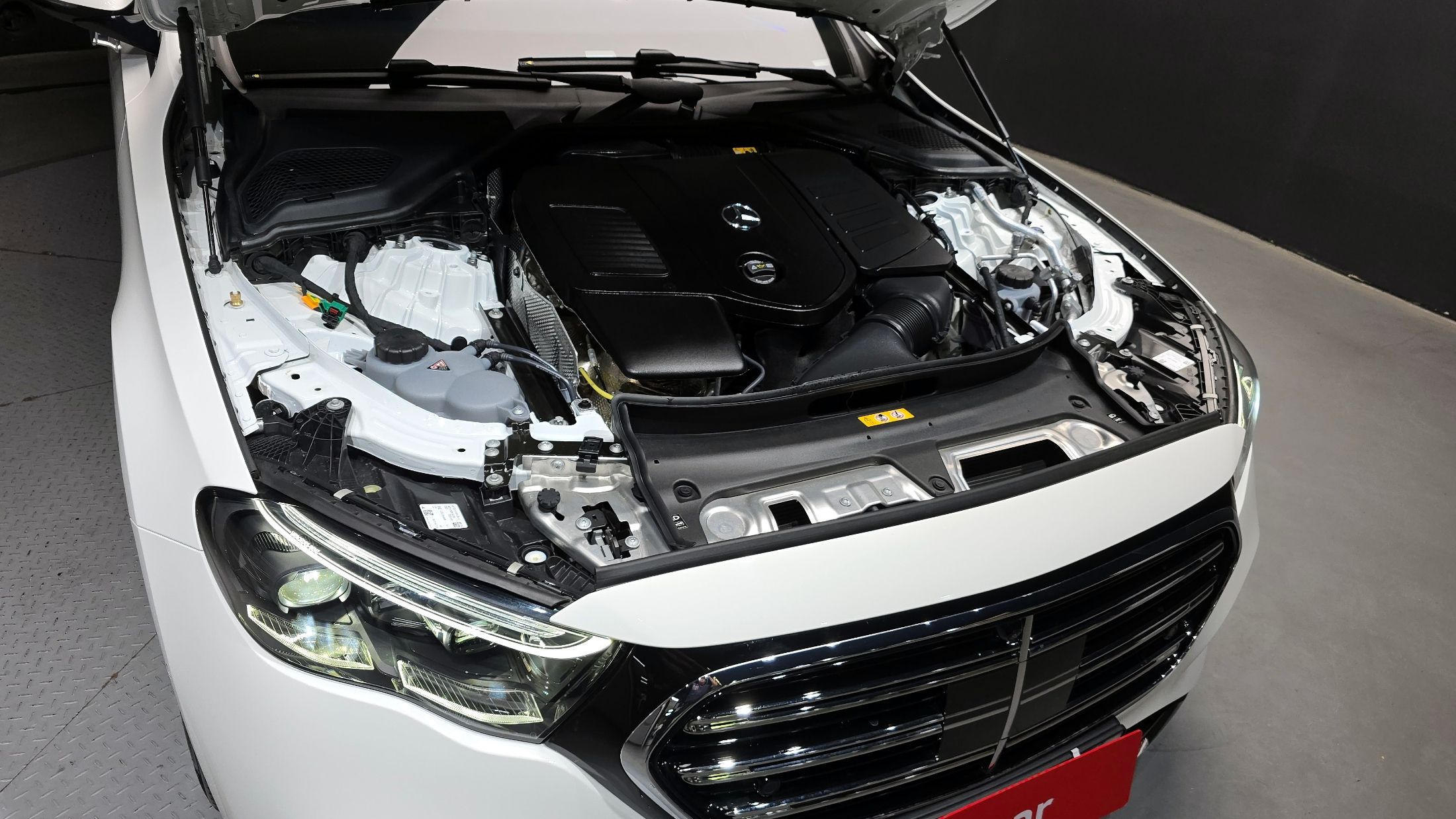MERCEDES BENZ E-CLASS W214