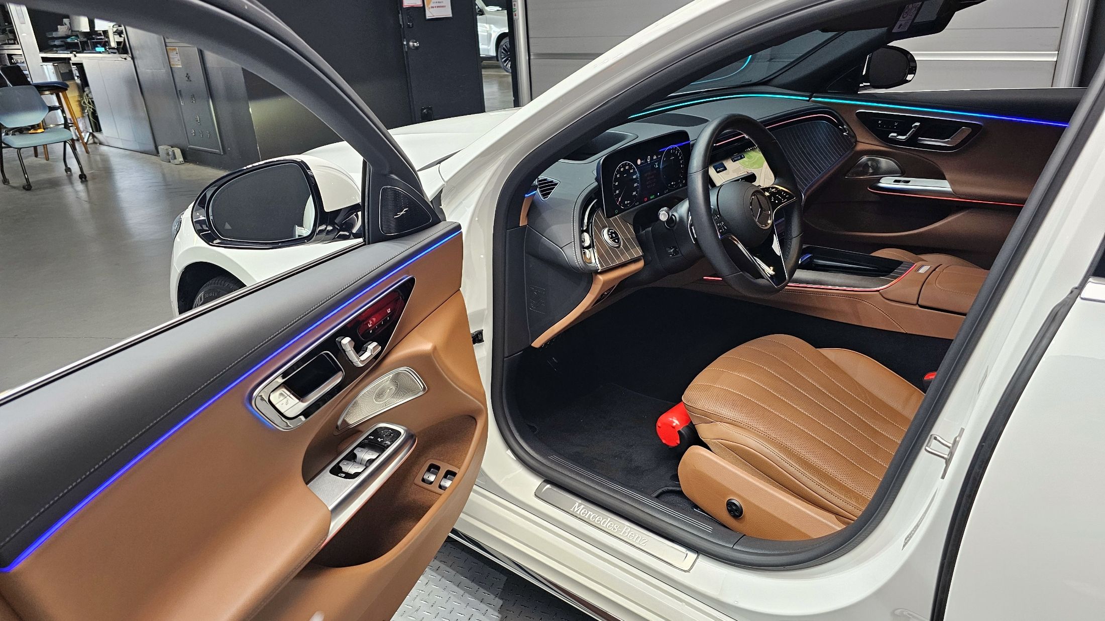 MERCEDES BENZ E-CLASS W214