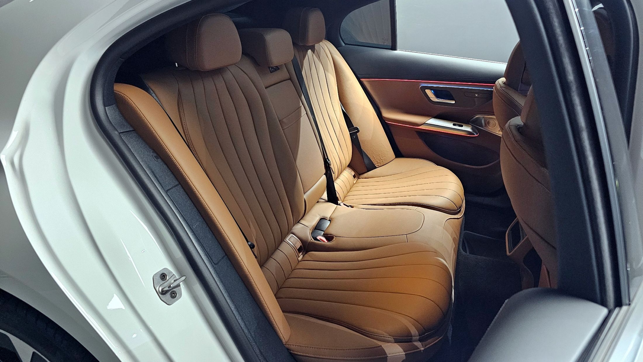 MERCEDES BENZ E-CLASS W214