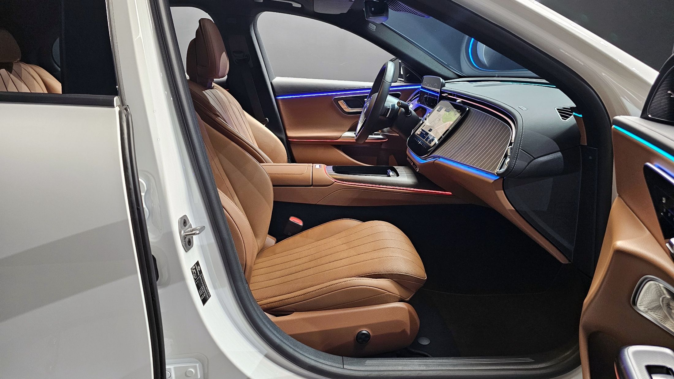 MERCEDES BENZ E-CLASS W214