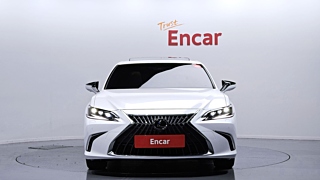 LEXUS ES300H 2024