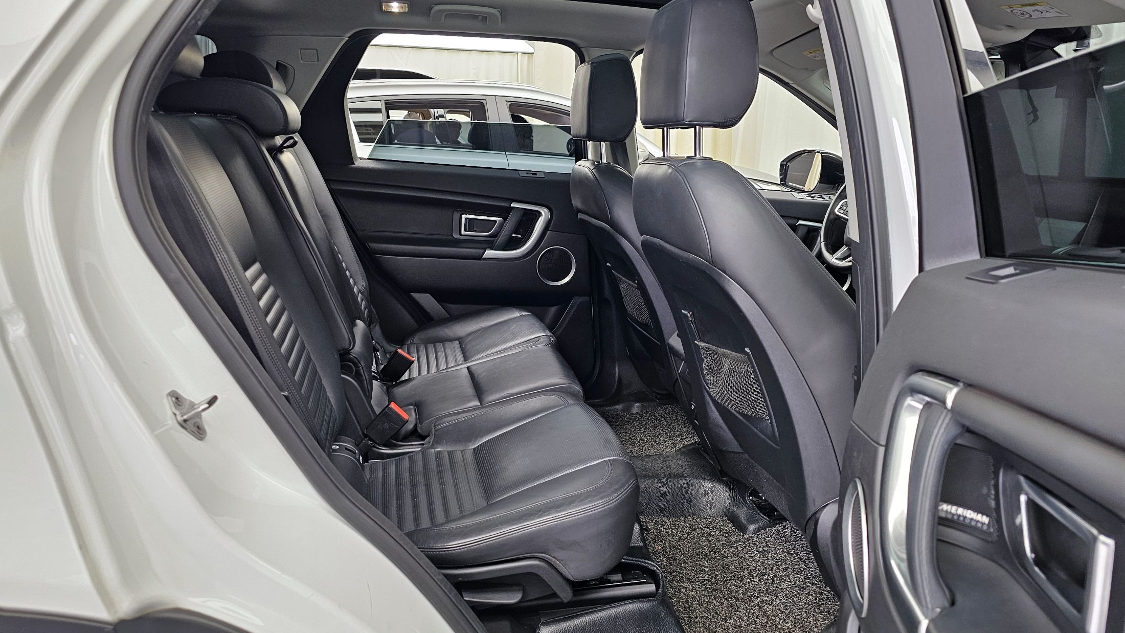 LAND ROVER DISCOVERY SPORT 2017