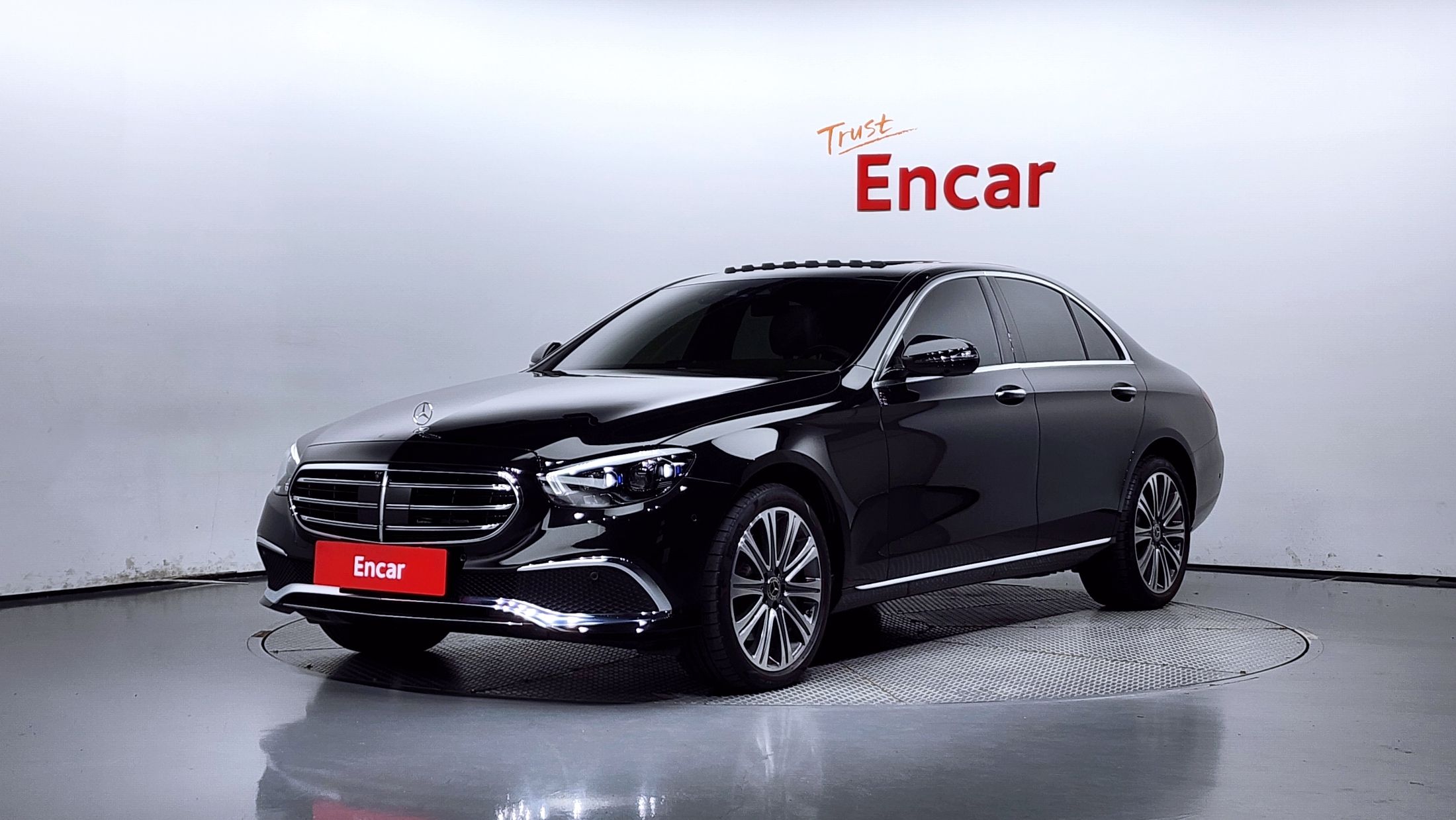 MERCEDES BENZ E-CLASS W213 2023