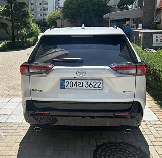 Заказать TOYOTA RAV4