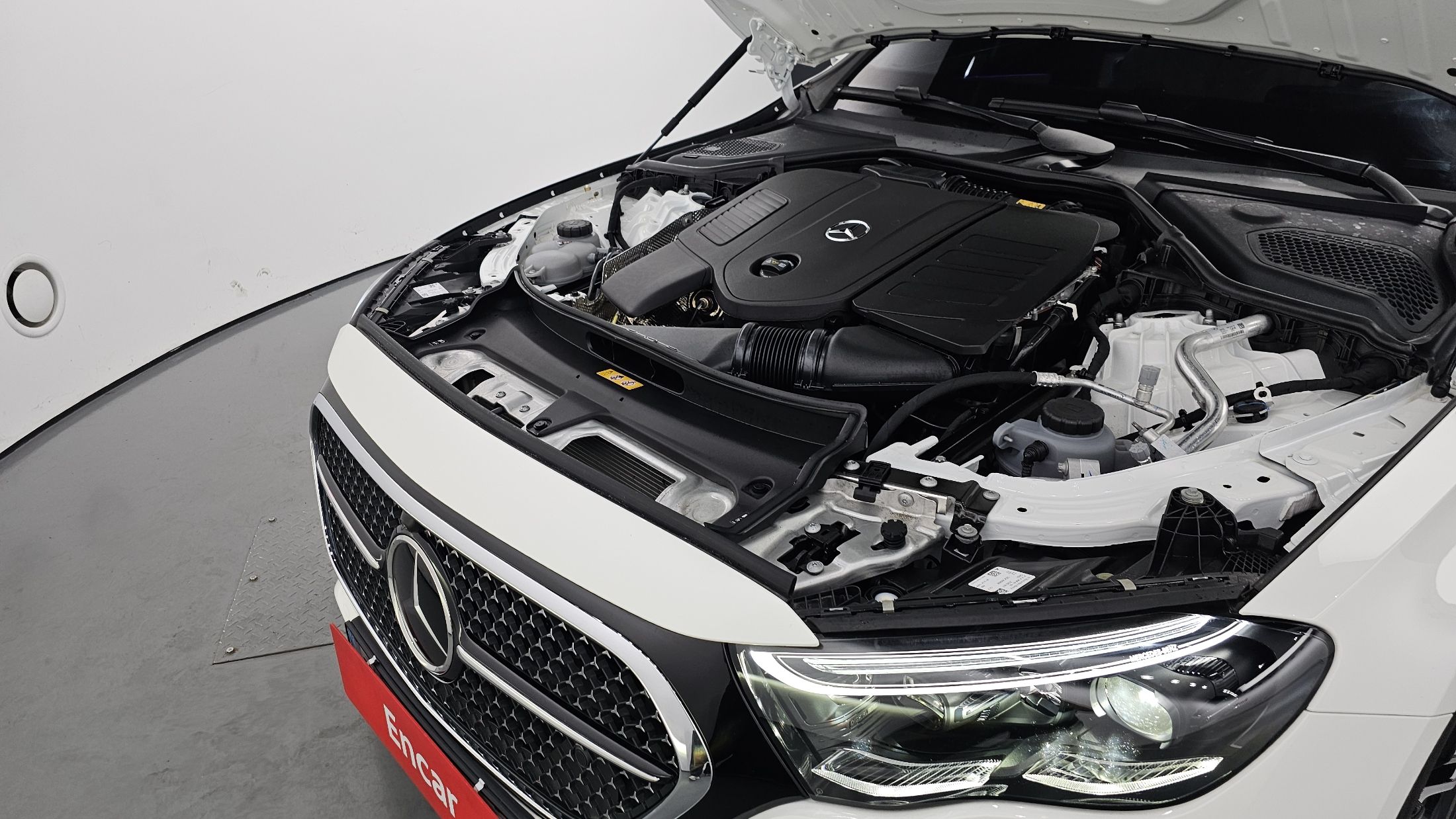 MERCEDES BENZ E-CLASS W214