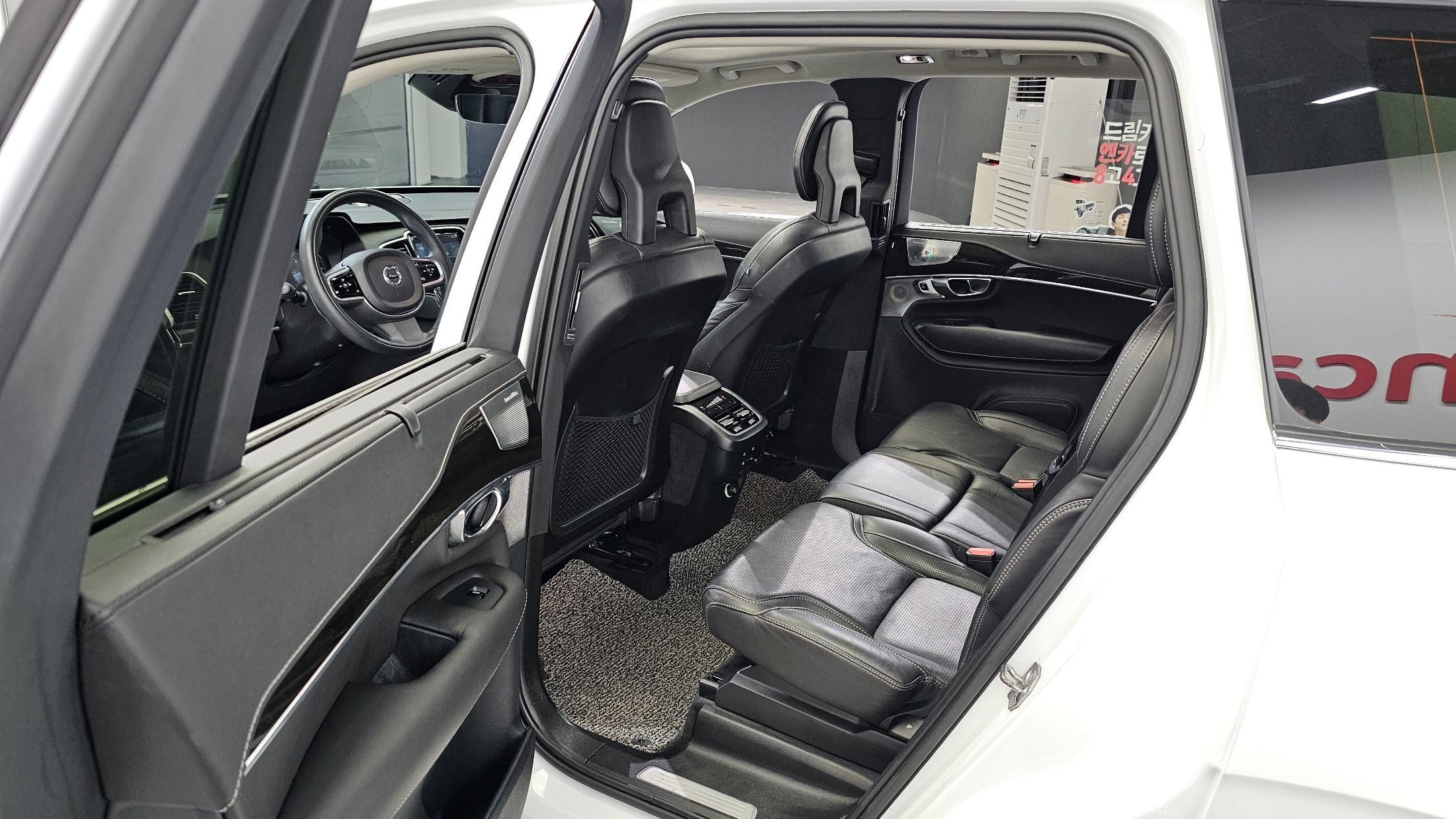 VOLVO XC90 2016