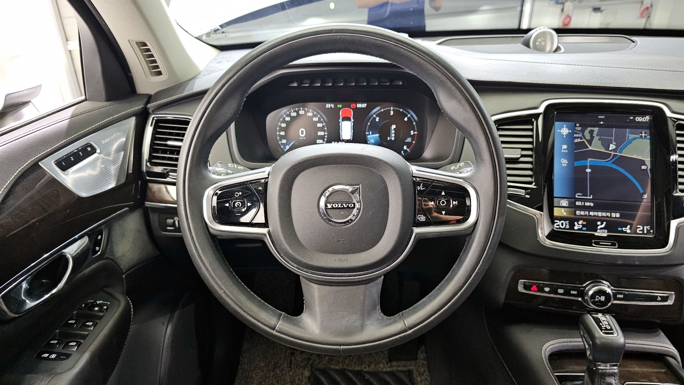 VOLVO XC90 2016