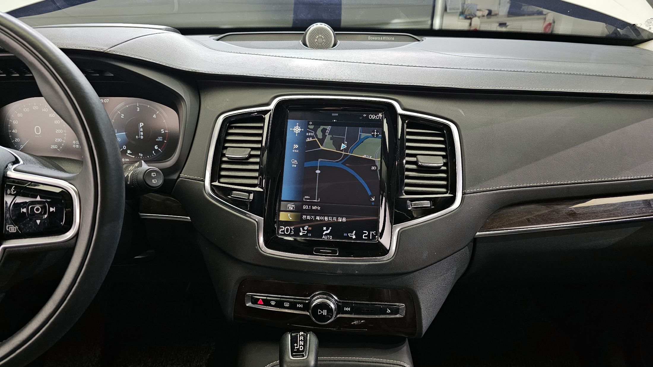 VOLVO XC90 2016