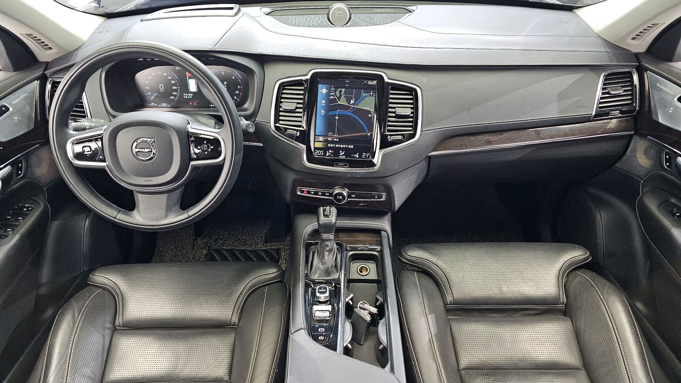VOLVO XC90 2016
