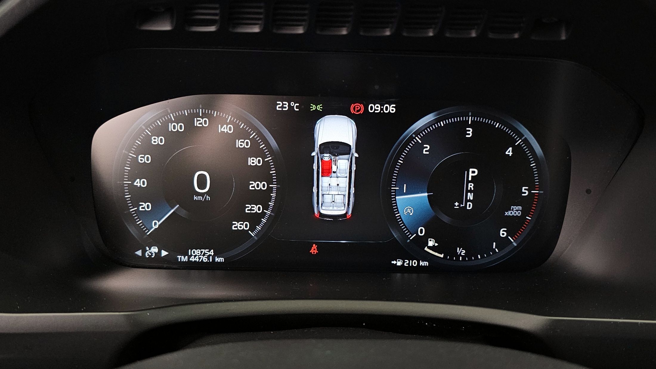 VOLVO XC90 2016