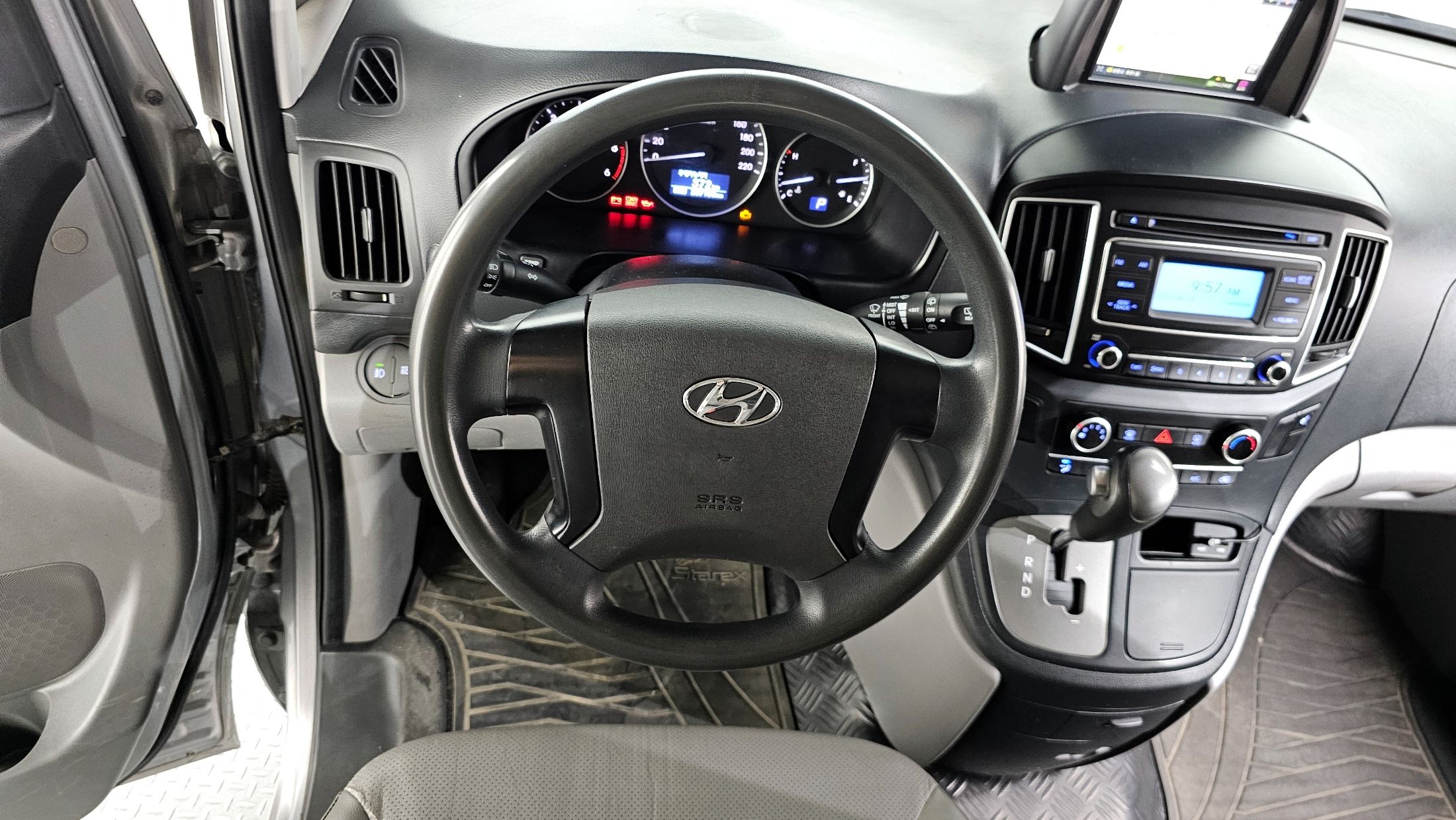 HYUNDAI STAREX GRAND 2017