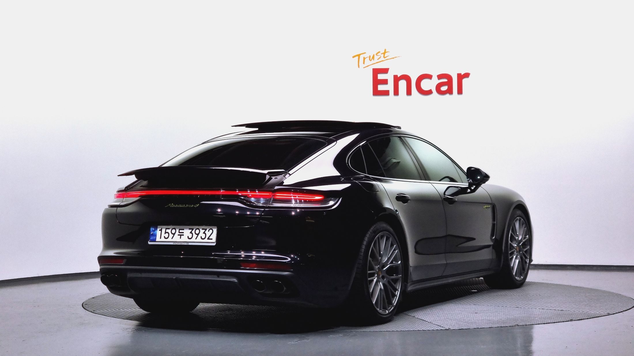 PORSCHE PANAMERA 971 2023