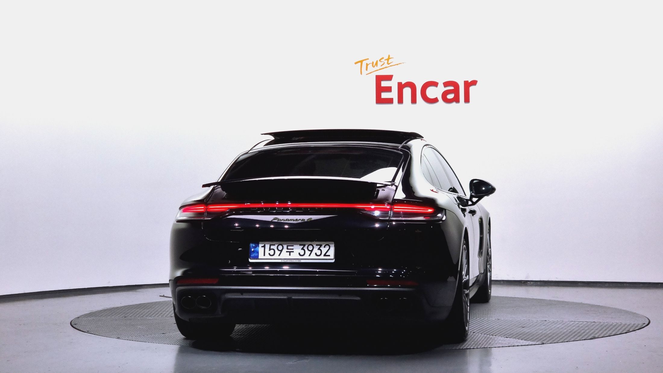 PORSCHE PANAMERA 971 2023