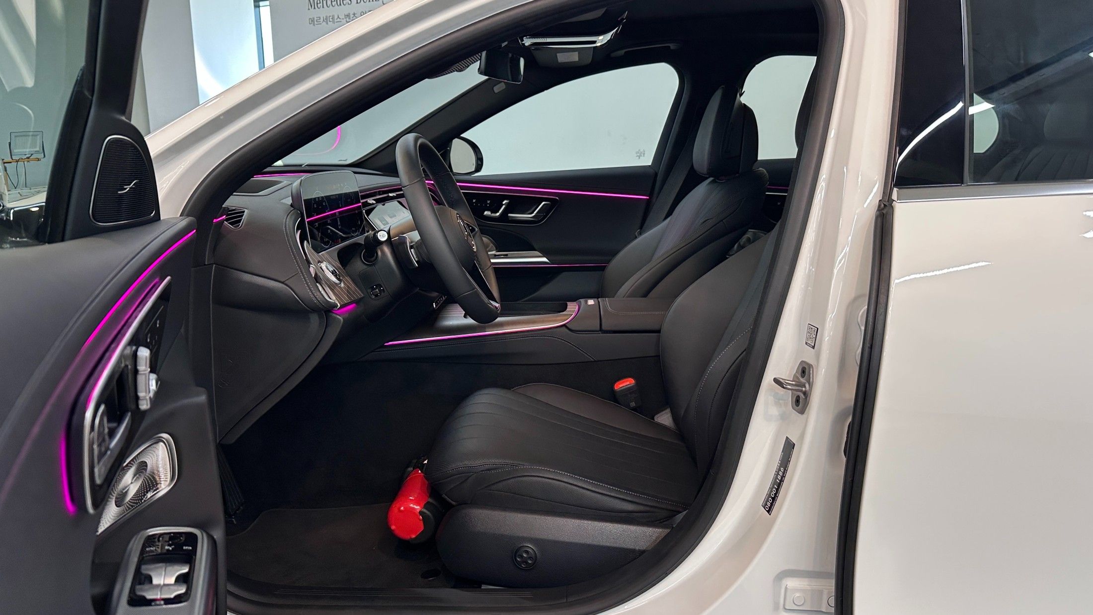 MERCEDES BENZ E-CLASS W214