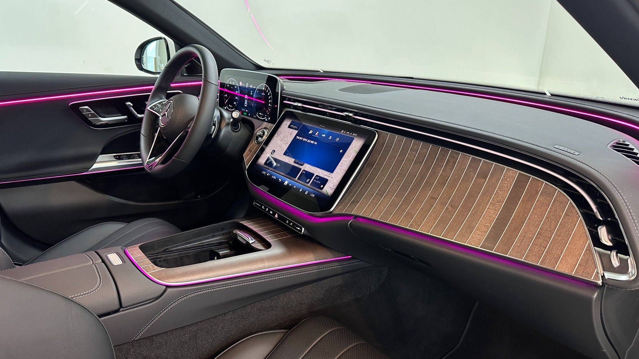 MERCEDES BENZ E-CLASS W214